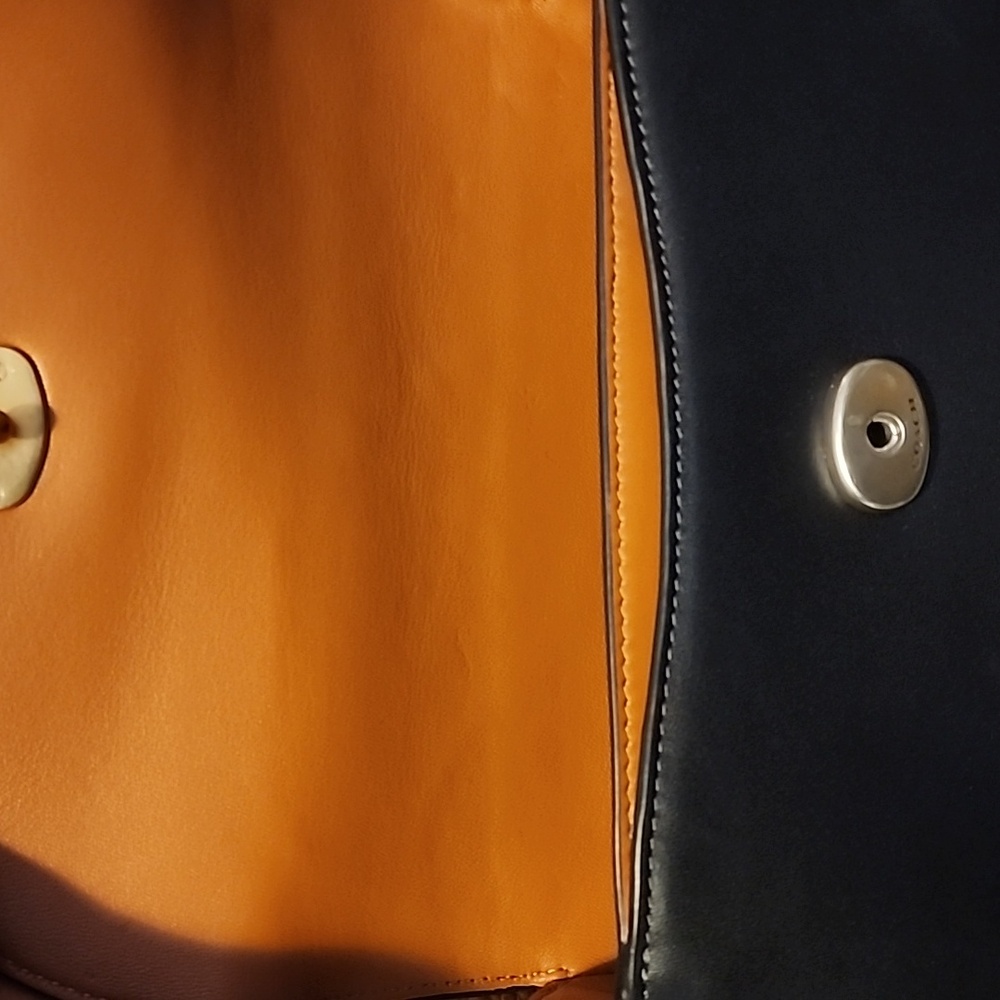 Coach Harley Crossbody - Picture 3 of 12